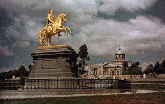 Statue_of_Menelik_II